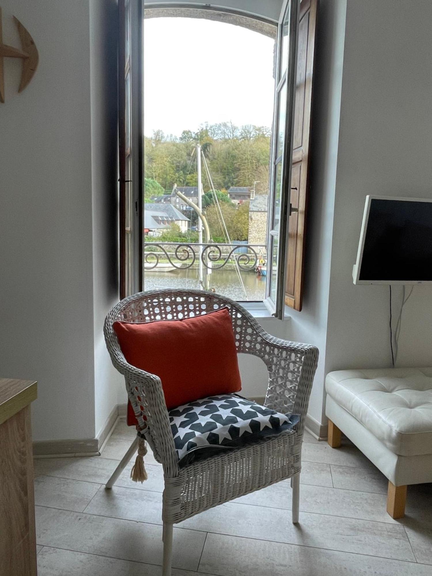 Appartement Au Port Dinan Eksteriør billede