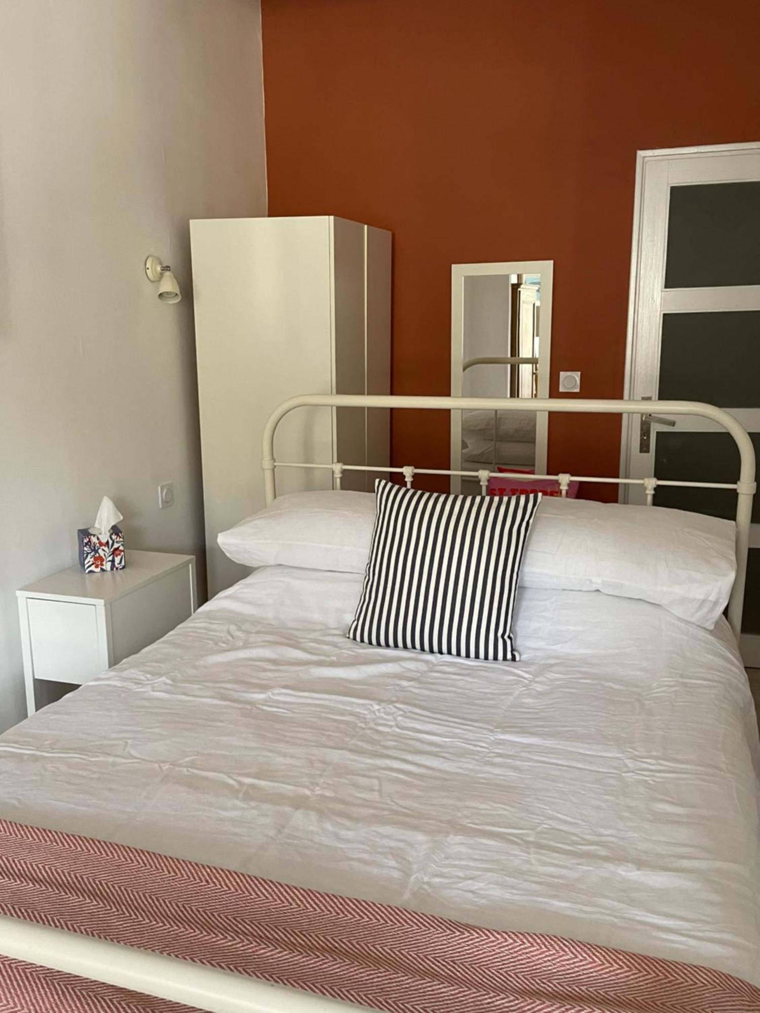Appartement Au Port Dinan Eksteriør billede